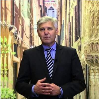 Prof. Dr. Roland Stutz